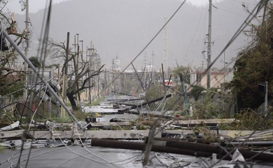 Puerto Rico tê liệt sau bão Maria