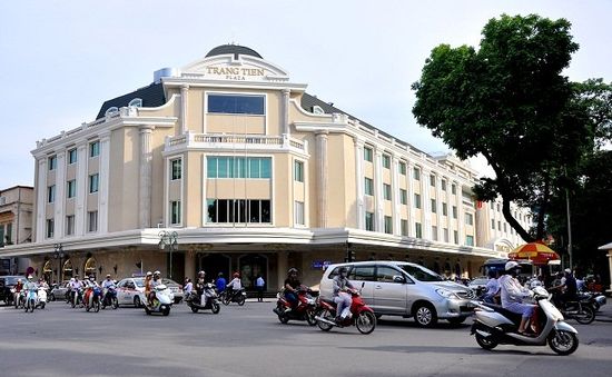 Khẩn: Hà Nội tìm người đến quán lẩu, gian hàng lưu niệm tại tầng 6 Tràng Tiền Plaza; cửa hàng vàng mã, giò chả chợ Bảo Linh