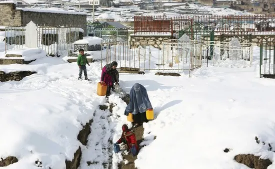 Hơn 130 người chết do lở tuyết ở Afghanistan