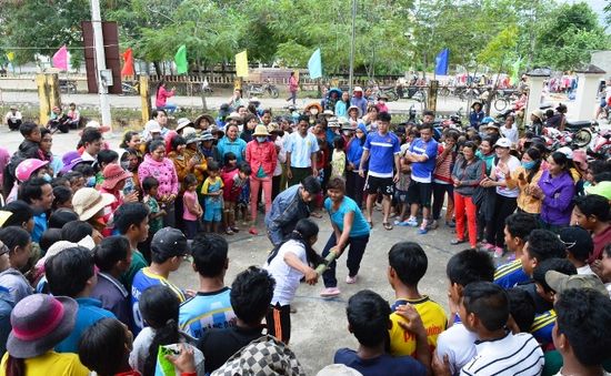 Tết chung vui ở nơi khó khăn nhất của tỉnh Ninh Thuận