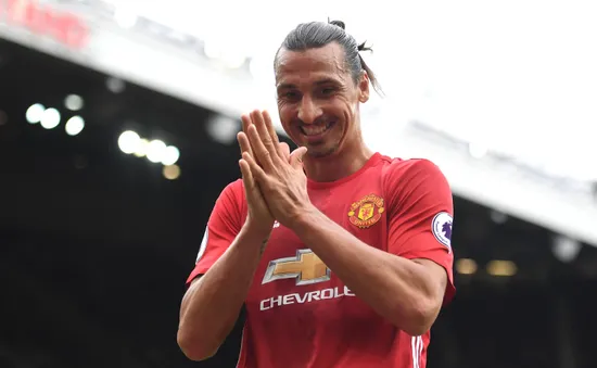 Nghỉ chơi với Man Utd, Ibrahimovic hé lộ nơi "an dưỡng"