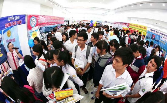 5.000 học sinh, sinh viên tham gia ngày hội Hướng nghiệp, dạy nghề năm 2017