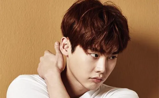 Lee Jong Suk nhập ngũ vào tháng 8?