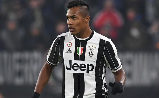 Man Utd nguy cơ đứt gánh vụ Alex Sandro