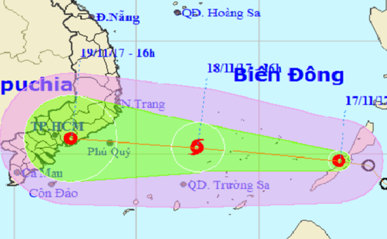 TP.HCM họp khẩn đối phó áp thấp sắp mạnh thành bão