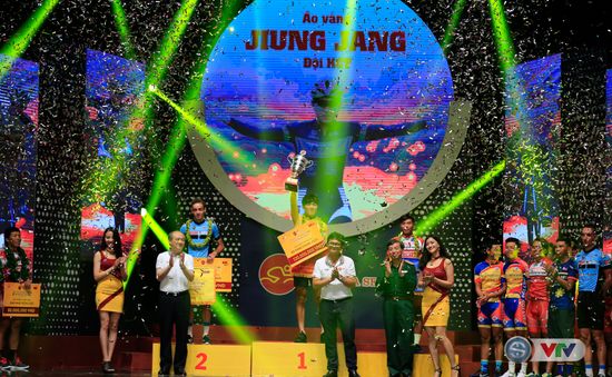 ẢNH: Những khoảnh khắc ấn tượng trong Gala giải xe đạp quốc tế VTV Cúp Tôn Hoa Sen 2017