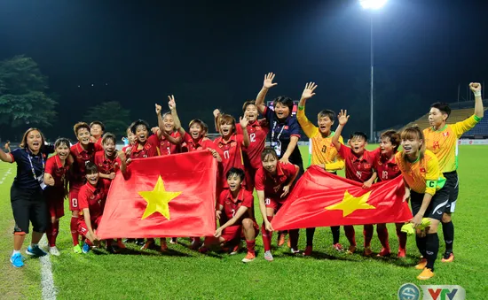 Giành HCV SEA Games 29, tuyển nữ Việt Nam nhận thưởng 4 tỷ đồng