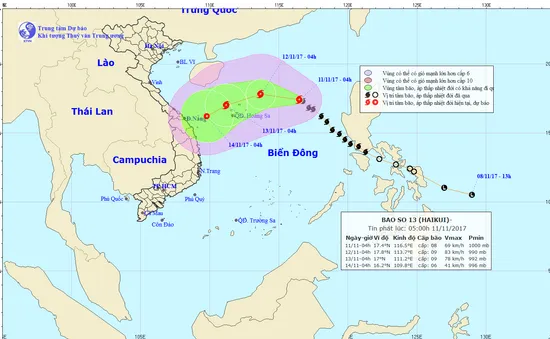 Bão số 13 di chuyển chậm theo hướng Tây Tây Bắc