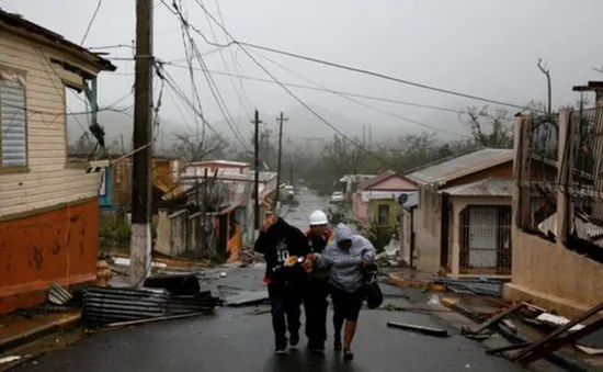 Puerto Rico ban bố lệnh giới nghiêm sau khi bão Maria quét qua