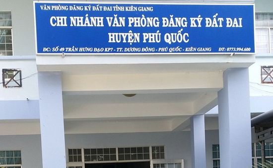 Bắt tạm giam lãnh đạo Văn phòng đăng ký đất đai chi nhánh Phú Quốc