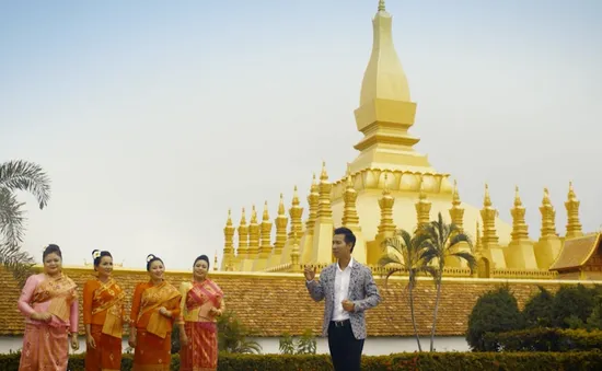 Ngoại cảnh ấn tượng xuất hiện trong Giai điệu tự hào tháng 8