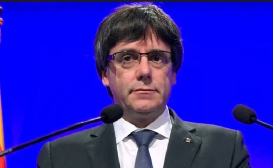 Tây Ban Nha phát lệnh bắt giữ ông Puigdemont trên toàn châu Âu