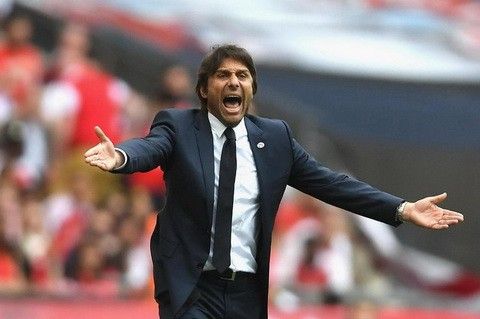 Chelsea "nóng mặt" vì thái độ của Conte