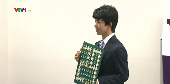 Kỳ thủ cờ shogi lập kỷ lục 29 trận thắng liên tiếp