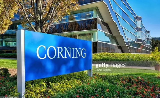 Apple đầu tư 200 triệu USD vào hãng sản xuất kính Corning