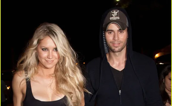 Anna Kournikova bí mật mang thai, bất ngờ sinh con