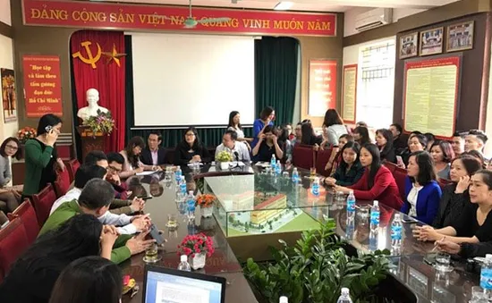 Đề nghị xử lý kỷ luật Đảng đối với Hiệu trưởng, Hiệu phó trường Tiểu học Nam Trung Yên