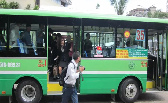 34 trường học tại TP.HCM sẽ được sử dụng vé xe bus điện tử