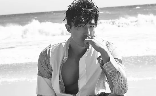 "Hoàng tử lai" Daniel Henney gây mê với vẻ đẹp nam tính