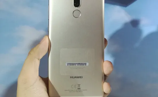 Huawei ra mắt điện thoại 4 camera tại Việt Nam