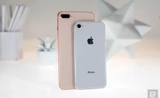 Sự thật gây sốc về mặt kính phía sau của iPhone 8