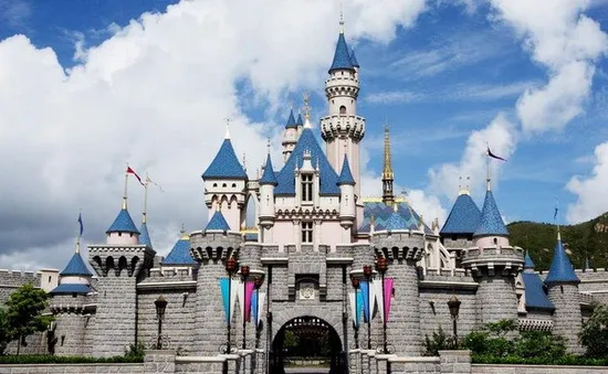 Phát hiện bưu kiện khả nghi tại Disneyland Hong Kong