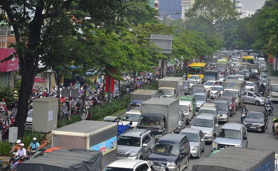 TP.HCM kiến nghị mở thêm cổng “giải cứu” sân bay Tân Sơn Nhất