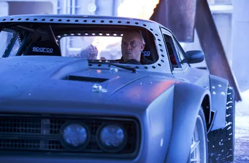 Những bất ngờ từ "bom tấn" Fast & Furious 8