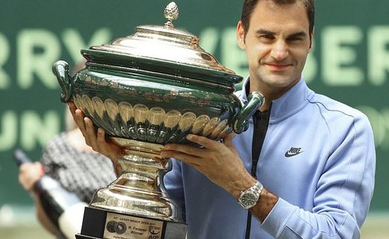 Federer ngạc nhiên vì vô địch quá dễ tại Gerry Weber mở rộng 2017