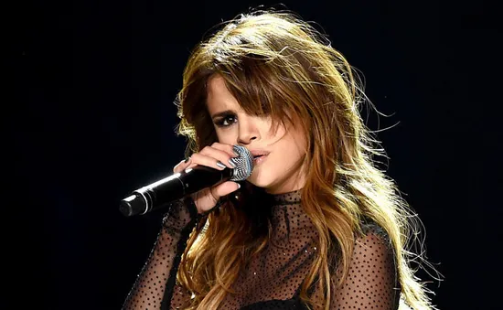 Selena Gomez lại hát về tình cũ Justin Bieber?