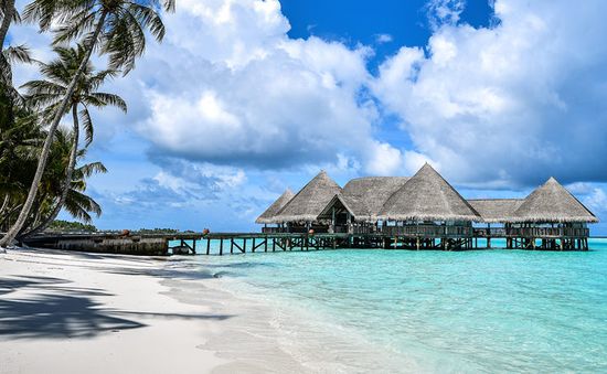 Hóa ra ngay gần Việt Nam cũng có thiên đường hạ giới đẹp không thua kém Maldives