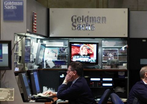 Goldman Sachs cắt giảm dự báo giá dầu trong quý III