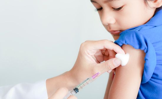 Trào lưu bài trừ vaccine của các “mẹ bỉm sữa”