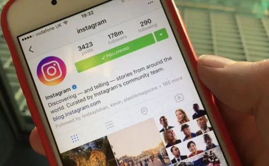 Mạng xã hội Instagram gây hại cho sức khoẻ tinh thần