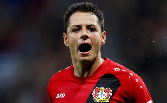 Tới West Ham, Chicharito hưởng lương cao kỷ lục