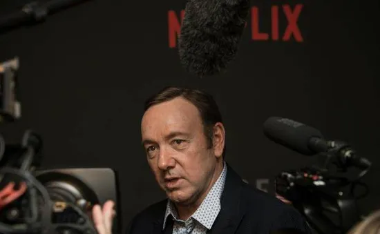 Kevin Spacey sẽ bị thay thế sau bê bối tình dục