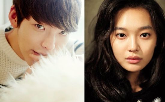 Shin Min Ah hộ tống Kim Woo Bin đến bệnh viện điều trị ung thư