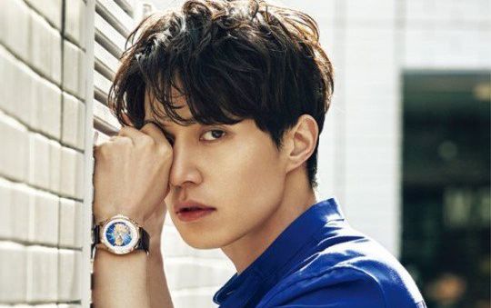 Lee Dong Wook hấp dẫn khó cưỡng trên bìa tạp chí Arena Homme Plus