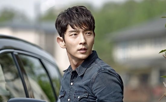 Lee Jun Ki thích đóng phim hiện đại hơn cổ trang chỉ vì một lý do đơn giản