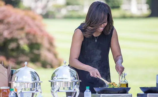 Cựu đệ nhất phu nhân Michelle Obama làm giám khảo MasterChef  nhí