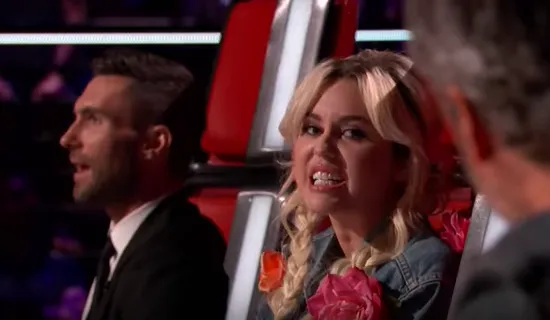 Miley Cyrus bị "đá xoáy" khi vắng mặt ở The Voice?