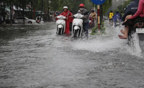 Cần Thơ: Có dự án chống ngập nhưng vẫn ngập