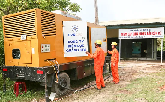 Quảng Trị bàn giao hệ thống điện trên đảo Cồn Cỏ cho EVN