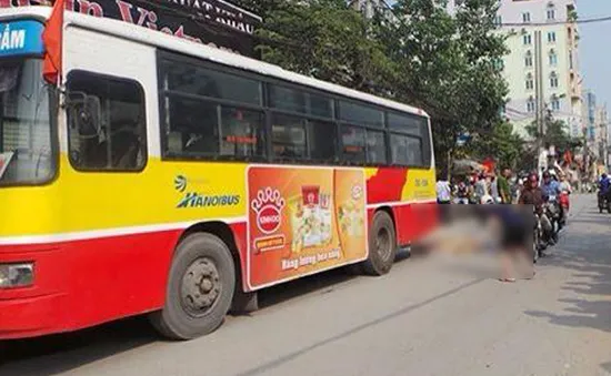 TP.HCM cho phép quảng cáo trên xe bus