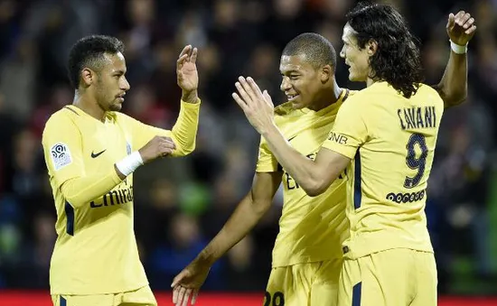 Mbappe, Neymar ghi bàn, PSG thắng đậm Metz