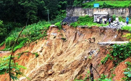 Sạt lở nghiêm trọng tại Hà Giang