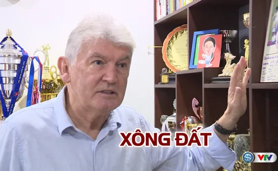 Xông nhà HLV Steve Darby, chàng rể Việt Nam