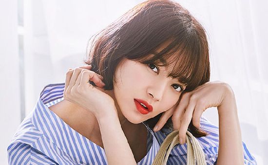 Shin Min Ah hóa tiểu thư yêu kiều với mái tóc ngắn hợp mốt