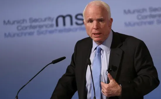 Thượng nghị sĩ John McCain bị chẩn đoán u não