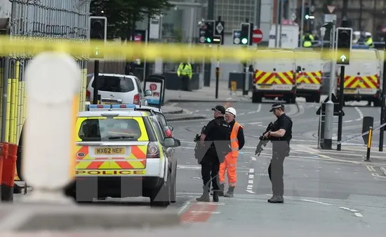 Bắt giữ thêm 2 đối tượng tình nghi vụ đánh bom tại Manchester Arena